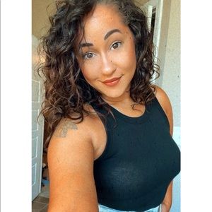 Meet your Posher, Jillian